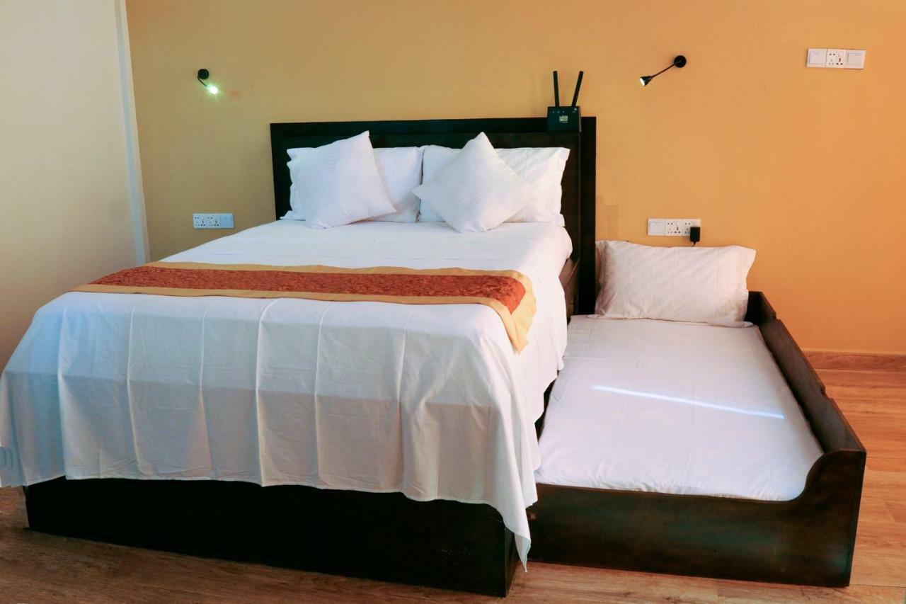 Woodycrest Hotel Trincomalee Luaran gambar