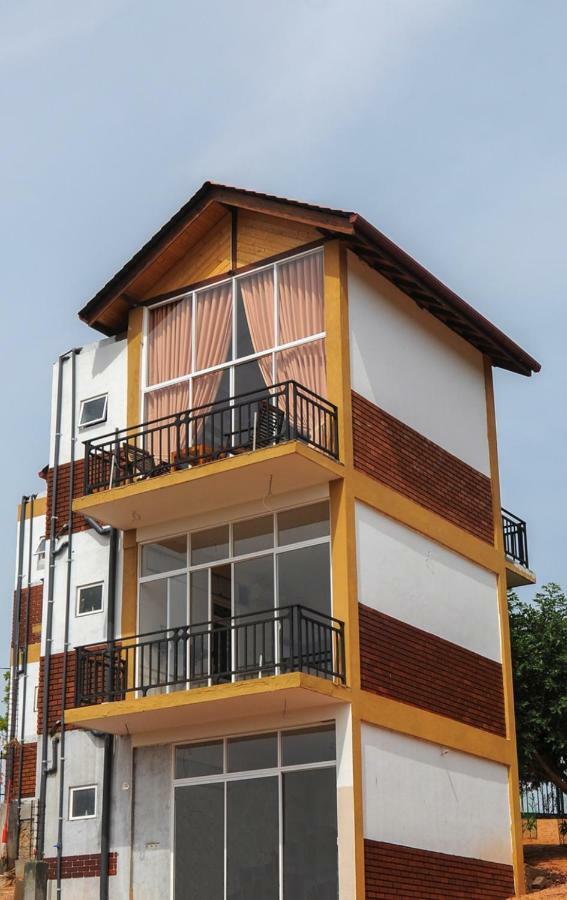 Woodycrest Hotel Trincomalee Luaran gambar